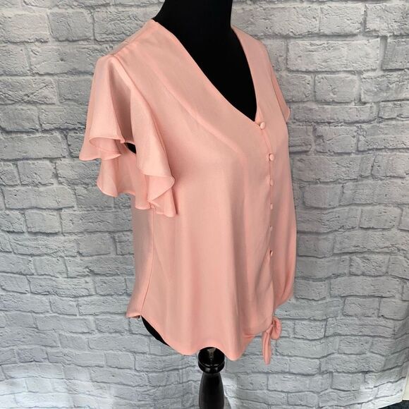 Women tie front button up top w/ruffle shortsleeves & v-cut neckline size Medium - Picture 4 of 9